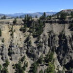 YELLOWSTONE-056